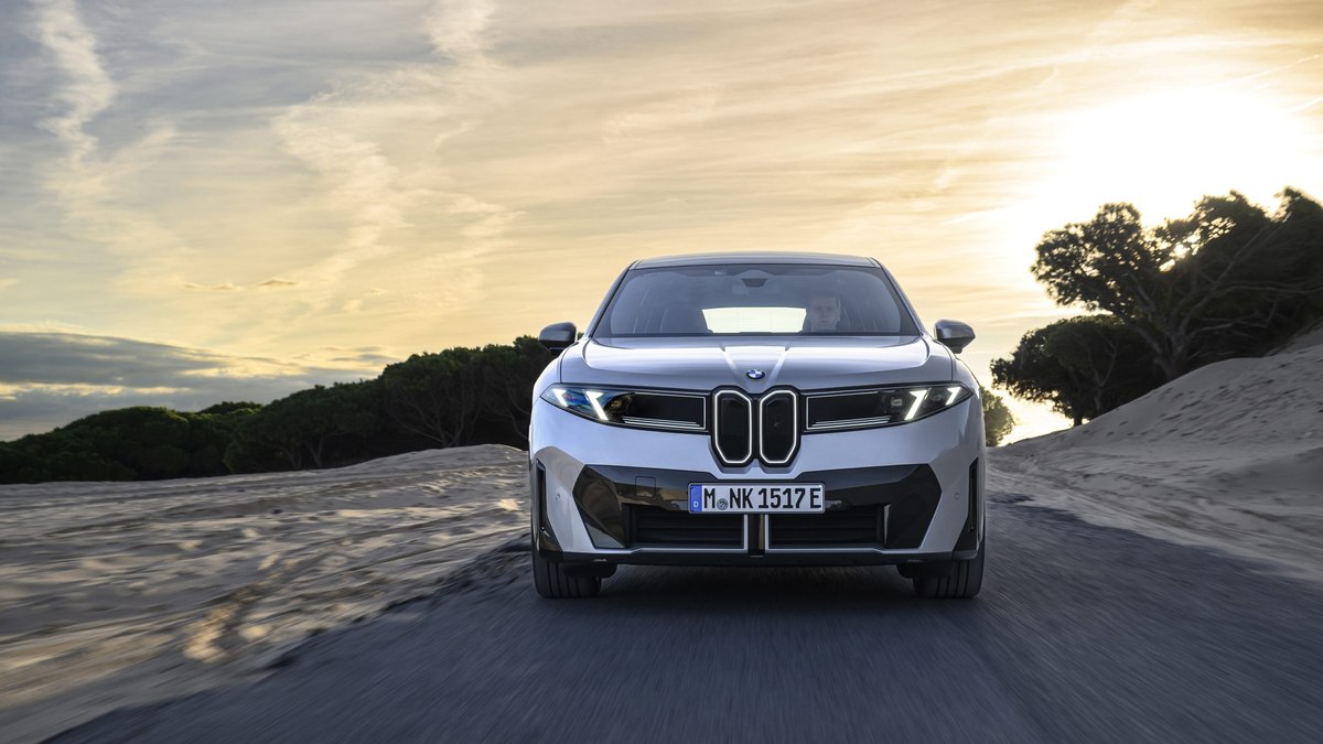 A inovação tecnológica por trás do BMW iX3 e o conceito Neue Klasse